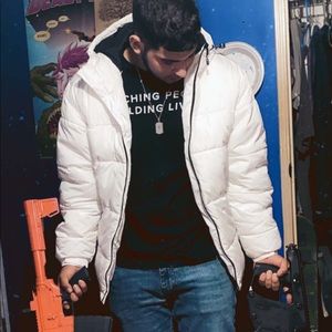 Meet your Posher, Jose